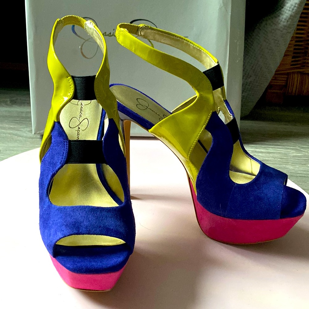 Jessica Simpson retro heels